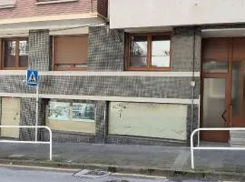 Sabino Arana 9, habitación doble con servicios compartidos