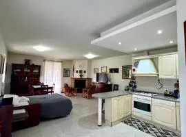 Appartamento tra il borgo e il lago