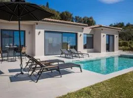 Eirini by Vintage Travel