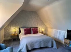 The Annexe, Farnborough
