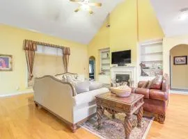 Family-Friendly Gem with Home Office in Memphis
