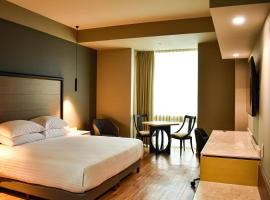 Ramada by Wyndham Mexico City Santa Fe，位于墨西哥城的酒店