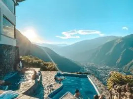 Luna Volcán, Adventure SPA - formerly Luna Runtún