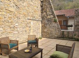 La Casa，位于Saint-Sorlin-en-Bugey的酒店