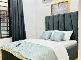 BlackDiamondVest Apartment and Suites