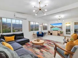 6 Mi to Joshua Tree Home with Outdoor Oasis and View!