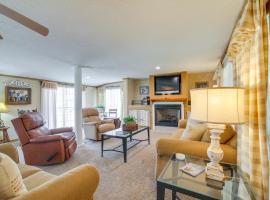 Cabin Less Than Half-Mi to Tunica Lake Great for Anglers!