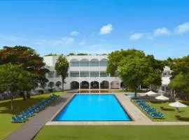 西纳蒙特林克布鲁酒店