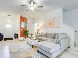 Snowbird Haven Townhome w/ Pool Access Near Tampa!