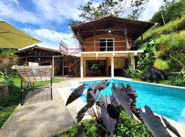 Casa Nutabe - Casa de Campo en Girardota cerca a Medellín，位于希拉多塔的酒店