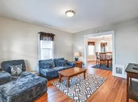 1 Mi to Dtwn Binghamton Apt with Covered Balcony!