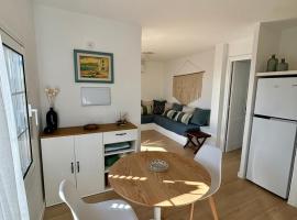 Els Vents OM IN WHITE, Refugio Zen en Son Parc, tranquilidad a 5 minutos de la playa，位于桑帕克的酒店