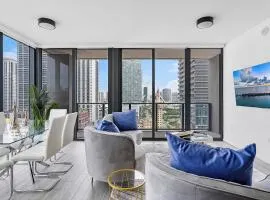 X- Lounge V - High-Rise with Rooftop Pool in Downtown Miami