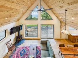 Beautiful Ocean View Cabin and Hot Tub!
