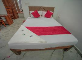 PPH Living Jai Maruthi Boarding & Lodging，位于班加罗尔的酒店