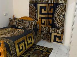 Multiple Holiday Rooms in Port Morant St Thomas Jamaica，位于Bowden的民宿