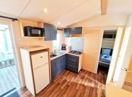 Traumhaftes Camping Urlaubshaus mit Bettwäsche und Wifi