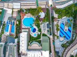 FORE RESORT & SPA，位于凯麦尔的酒店