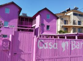 Casa Barbie Costinesti - Str Principala nr 8，位于科斯蒂内什蒂的酒店
