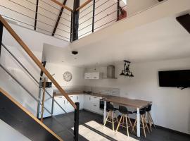 Les Hulottes - Sur la route du Mont-St-Michel，位于索克斯的酒店