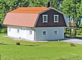 Stunning Home In Ljungby With Wifi