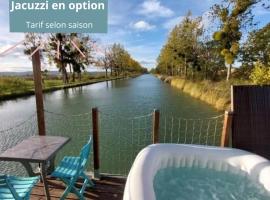 Cottage flottant terrasse jacuzzi option aux Portes de Dijon