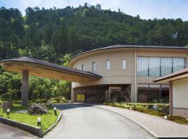 Matsusaka Doggie Paradise Hotel Smeall，位于松阪市的酒店
