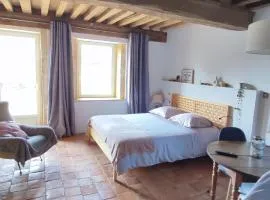 La Coquille, chambre douillette auprès d'un élevage d'escargots