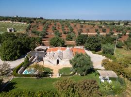 Trulli Littoria 4, Emma Villas，位于卡斯特拉纳格罗泰的酒店