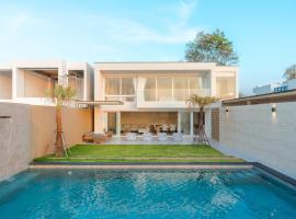 9910 stay pool villa Cha-am พูลวิลล่าติดทะเล บ้านติดทะเล ชะอำ，位于Ban Bo Yai的酒店