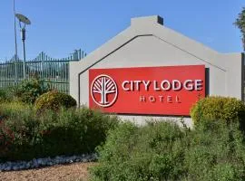 City Lodge Hotel Johannesburg Airport, Barbara Road