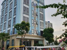 Khách Sạn Đại Dương FLC Sầm Sơn，位于岑山的酒店