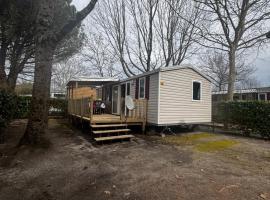 Mobil home 8 places，位于加斯泰的酒店