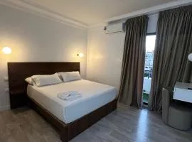 Crystal hotel，位于丹吉尔丹吉尔伊本巴特图塔机场 - TNG附近的酒店