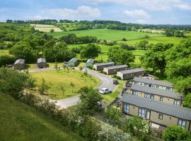 Andrewshayes Orchard Retreat，位于阿克斯明斯特的度假园