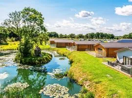 Flaxton Meadows Luxury Lodges
