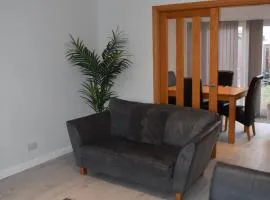 3 Bedroom-Kelpies Serviced Apartments Bruce