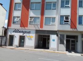 Hostel & Rooms O Albergue da Meiga，位于帕德隆的酒店