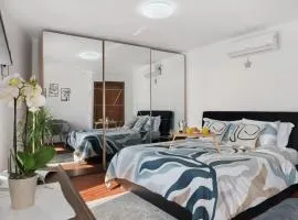 Dina’s Flower House