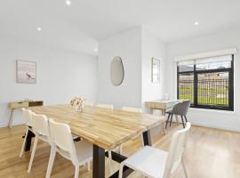 Domi Rentals The Chadstone Homes，位于查斯顿的酒店