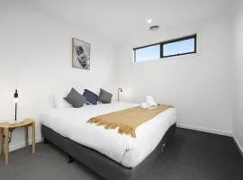 Domi Rentals - The Main Residence