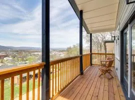 6 Mi to Chattanooga Home with Balcony and Dtwn Views!
