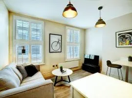 Apt 4, 10 Kingsway in a stylish Georgian Building