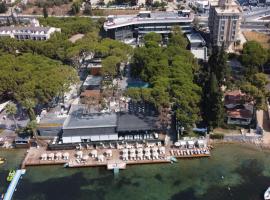 Unique Life Style Hotel，位于库萨达斯的酒店