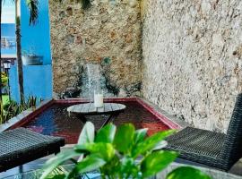 Hotel Maculís，位于坎佩切阿尔博托·阿库尼亚·昂盖国际机场 - CPE附近的酒店