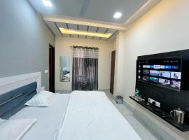 Hotel Paramount，位于Hanumāngarh的酒店