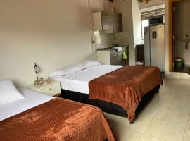 Hermoso Aparta-Estudio En Envigado cerca de Medellin，位于恩维加多的酒店