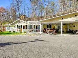 about 1 Mi to Dollywood Home with Hot Tub and Grill