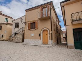 Casa Vacanze La Piazzetta，位于努斯科的酒店