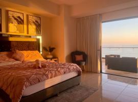 Sunset Malec&oacute;n View，位于马萨特兰的宠物友好酒店